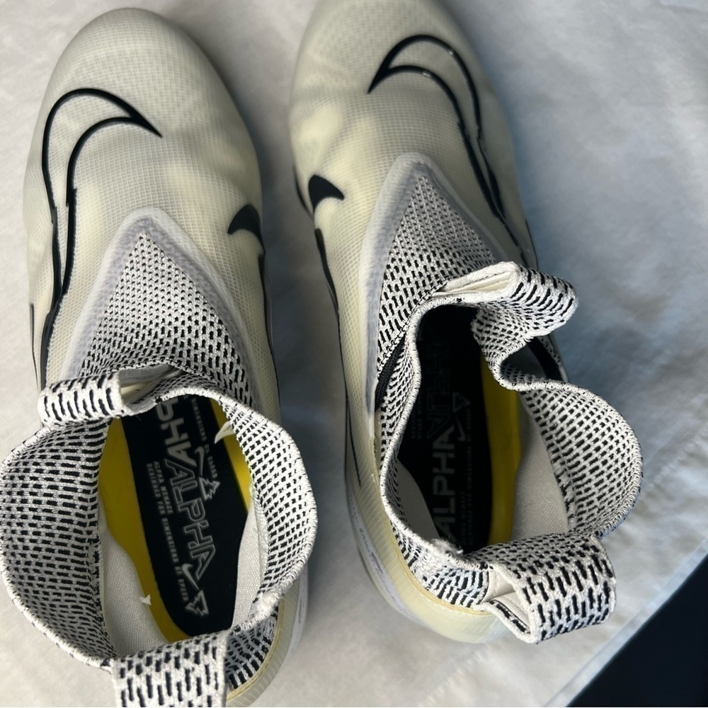 Nike Alpha Menace Elite 3 Football Cleats 13.5 - Picture 9 of 9